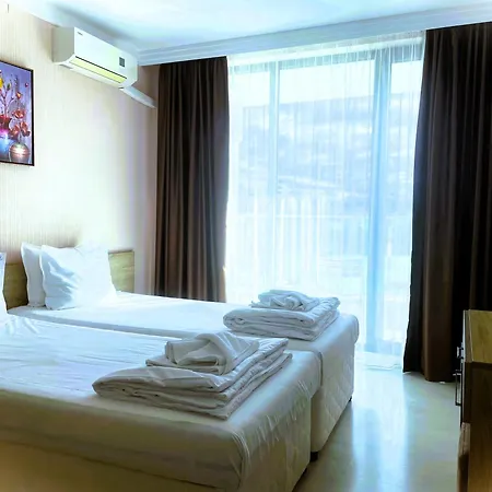 Stamopolu Lux With Pool View Lejlighedshotel Primorsko
