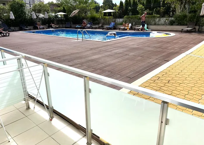 Ξενοδοχείο με διαμερίσματα Stamopolu Lux With Pool View Πριμόρσκο