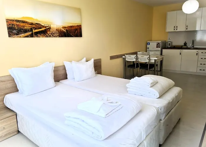 Stamopolu Lux With Pool View 4* Πριμόρσκο