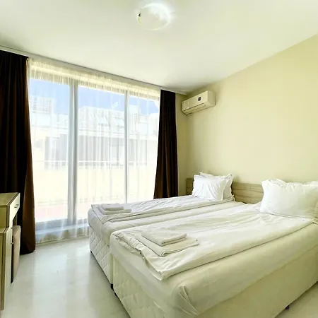 Stamopolu Lux With Pool View מלון דירות פרימורסקו