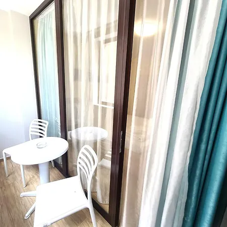 Ξενοδοχείο με διαμερίσματα Stamopolu Lux With Pool View Πριμόρσκο
