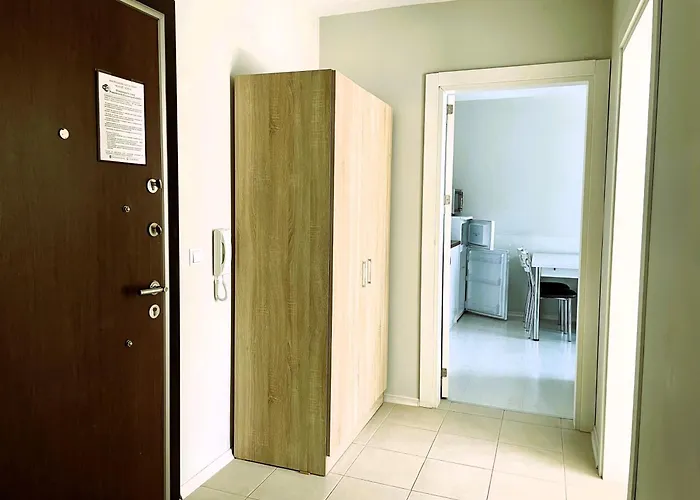 Aparthotel Stamopolu Lux With Pool View Primorsko